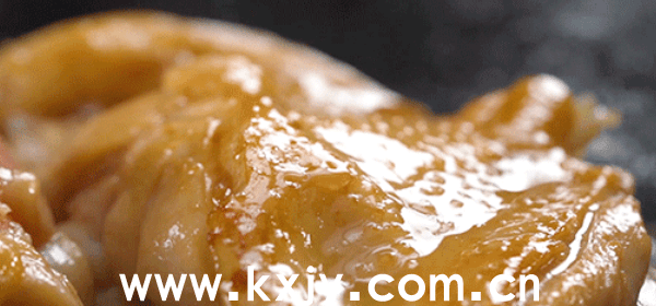 夏天必备懒人菜！简单4步就搞定，连吃一周都不腻，家有孩子快收藏！
                
                 
    (图2)