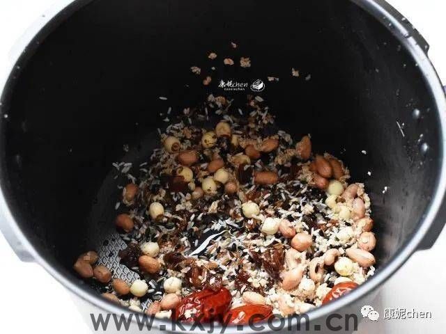 夏天我家常煮这粥,营养易消化,调养肠胃,宁心安神,整天精神好(图5) 夏天我家常煮这粥,营养易消化,调养肠胃,宁心安神,整天精神好(图5)