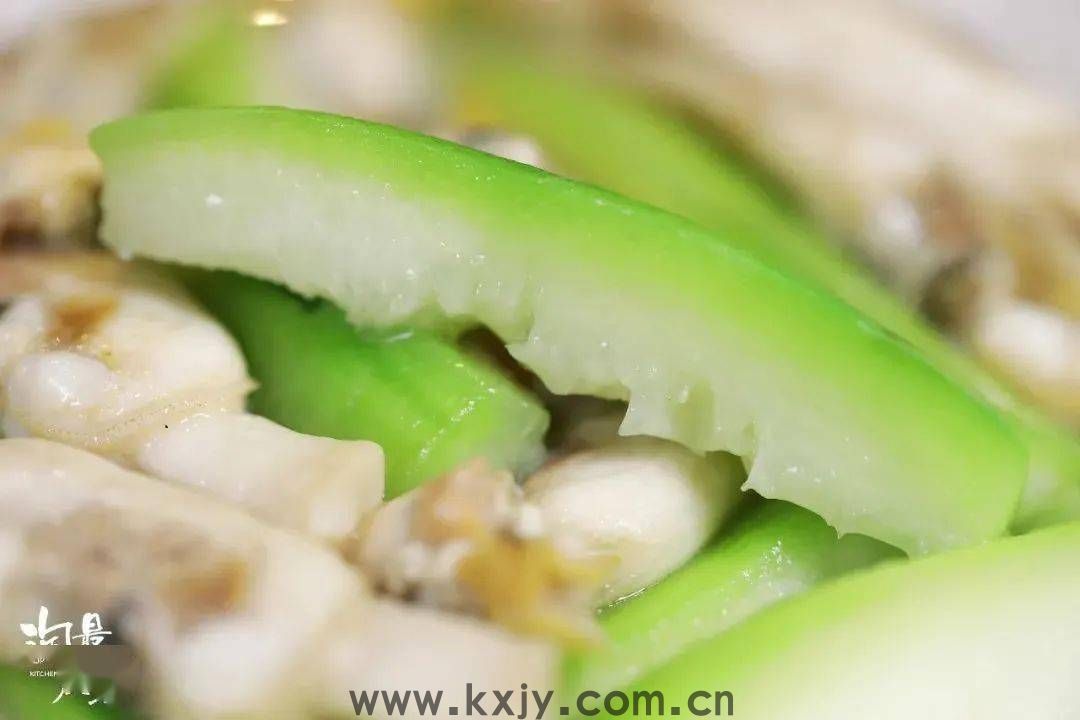 你还在用丝瓜炒蛋?换个搭配鲜出新高度(图4) 你还在用丝瓜炒蛋?换个搭配鲜出新高度(图4)