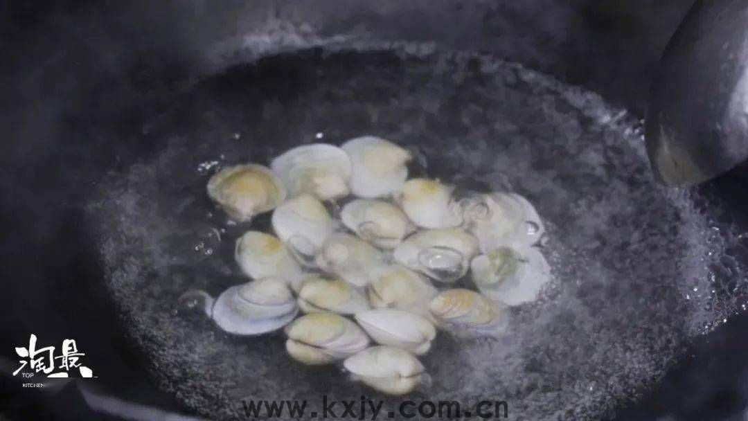 你还在用丝瓜炒蛋?换个搭配鲜出新高度(图13) 你还在用丝瓜炒蛋?换个搭配鲜出新高度(图13)