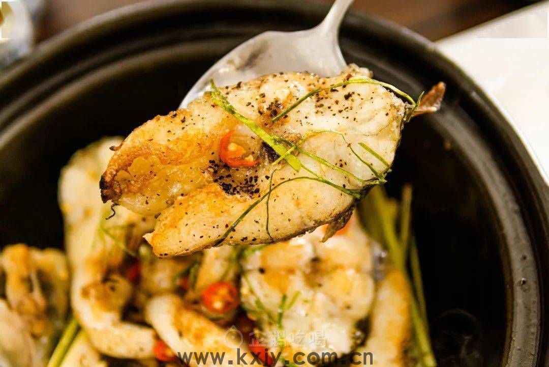 看到菜单的时候，我就决定为它坐一小时的地铁。(图1)