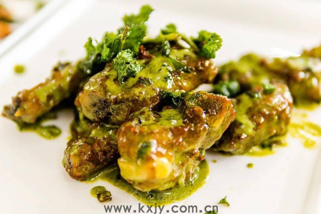 看到菜单的时候，我就决定为它坐一小时的地铁。(图10)