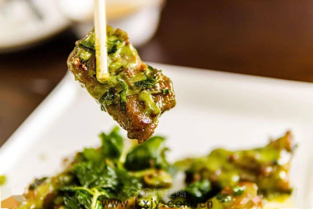 看到菜单的时候，我就决定为它坐一小时的地铁。(图11)