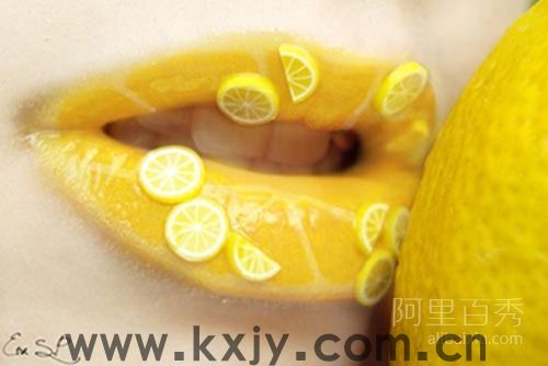 唇上艺术 那些水果唇妆有浓浓水果味儿呢(图1)