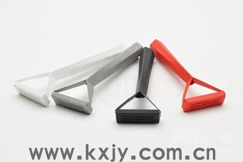 可以刮净胡须的纸质剃须刀(图1)